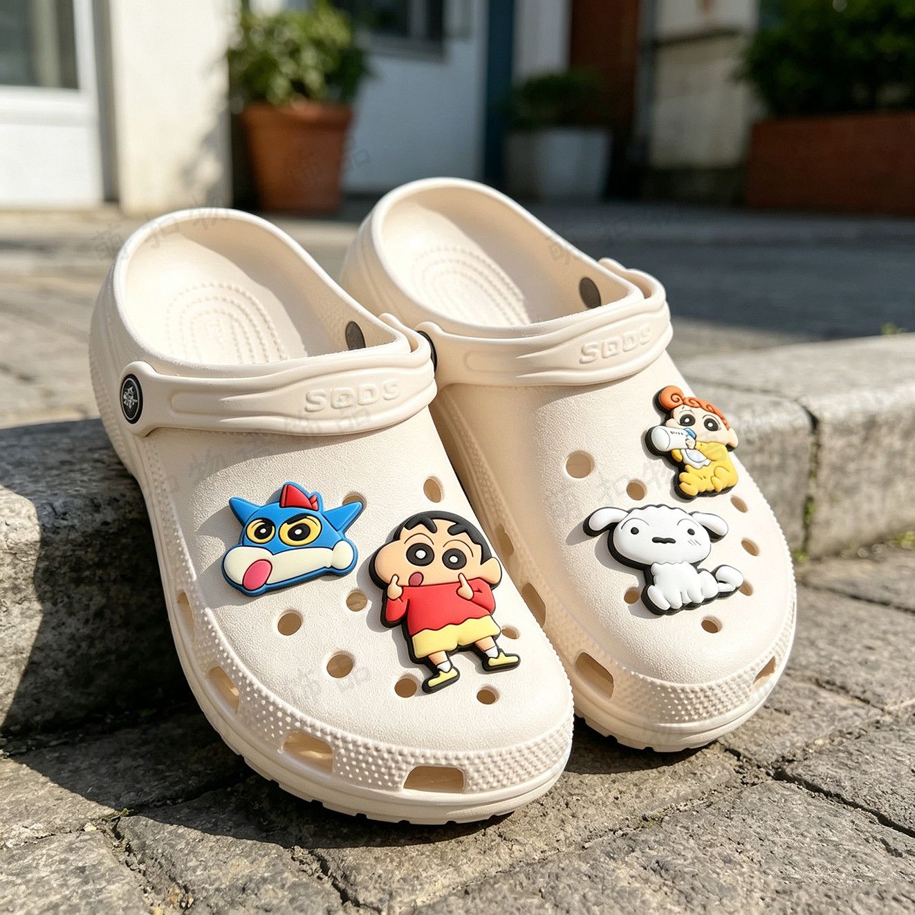 Crayon Shin-chan shoe flower a - Cosplay Prop Diy review and price